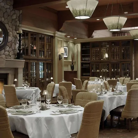 Fairmont Chateau Whistler 